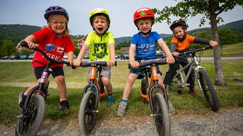 Little kids on bikes