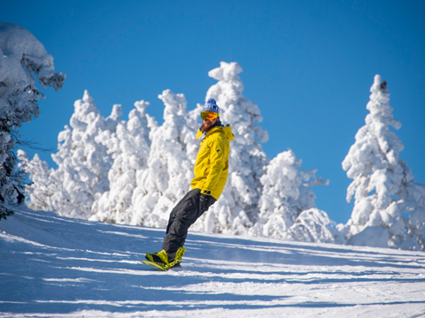 Snowboarder